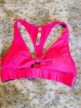 NWOT PINK Victoria's Secret Ultimate Sports Bra, Size M